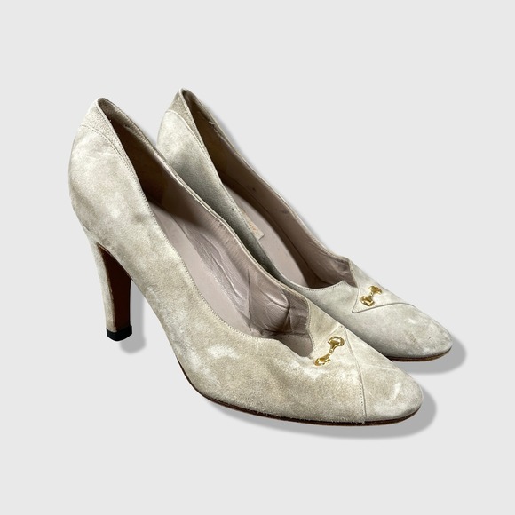 Gucci Shoes - Gucci Horsebit Pumps Women 36.5 Beige Suede Vintage Gold Hardware Heels